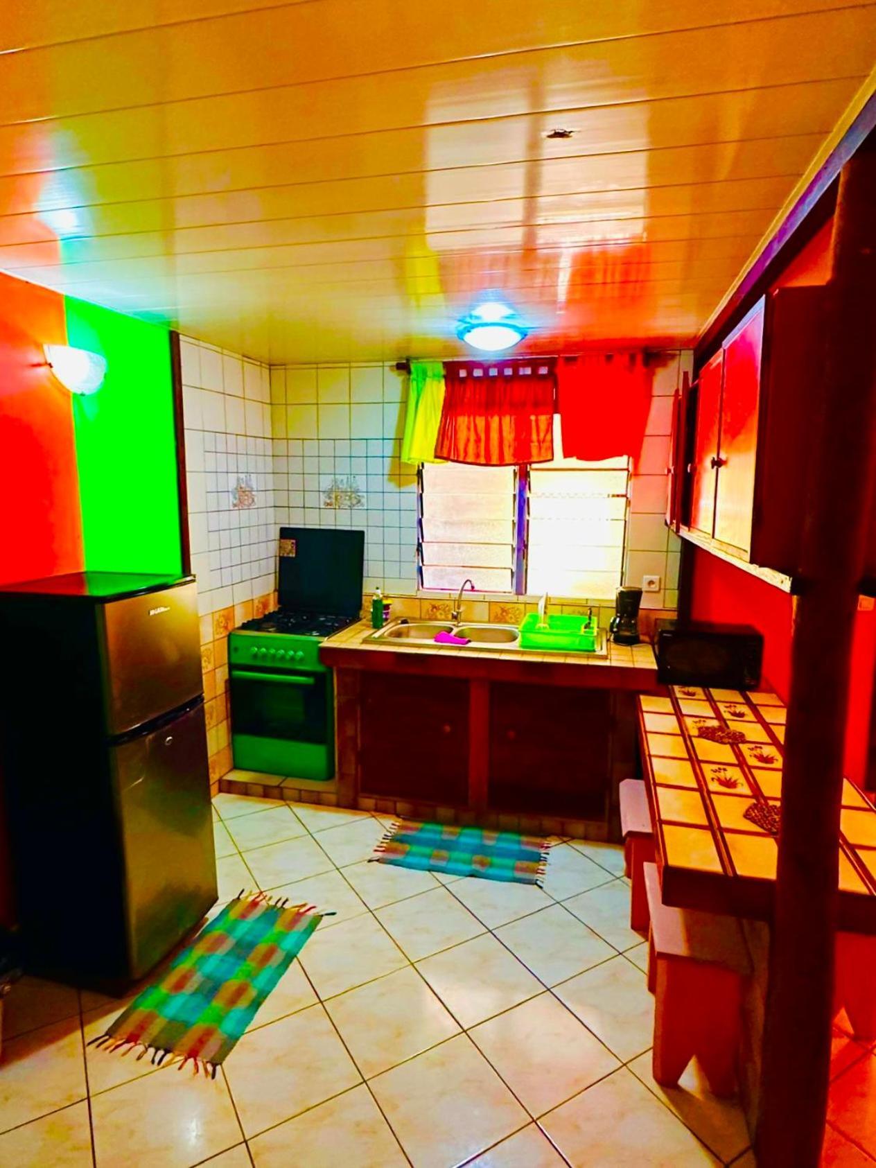 Teraupoo Lodge Maison Afareaitu Eksteriør billede