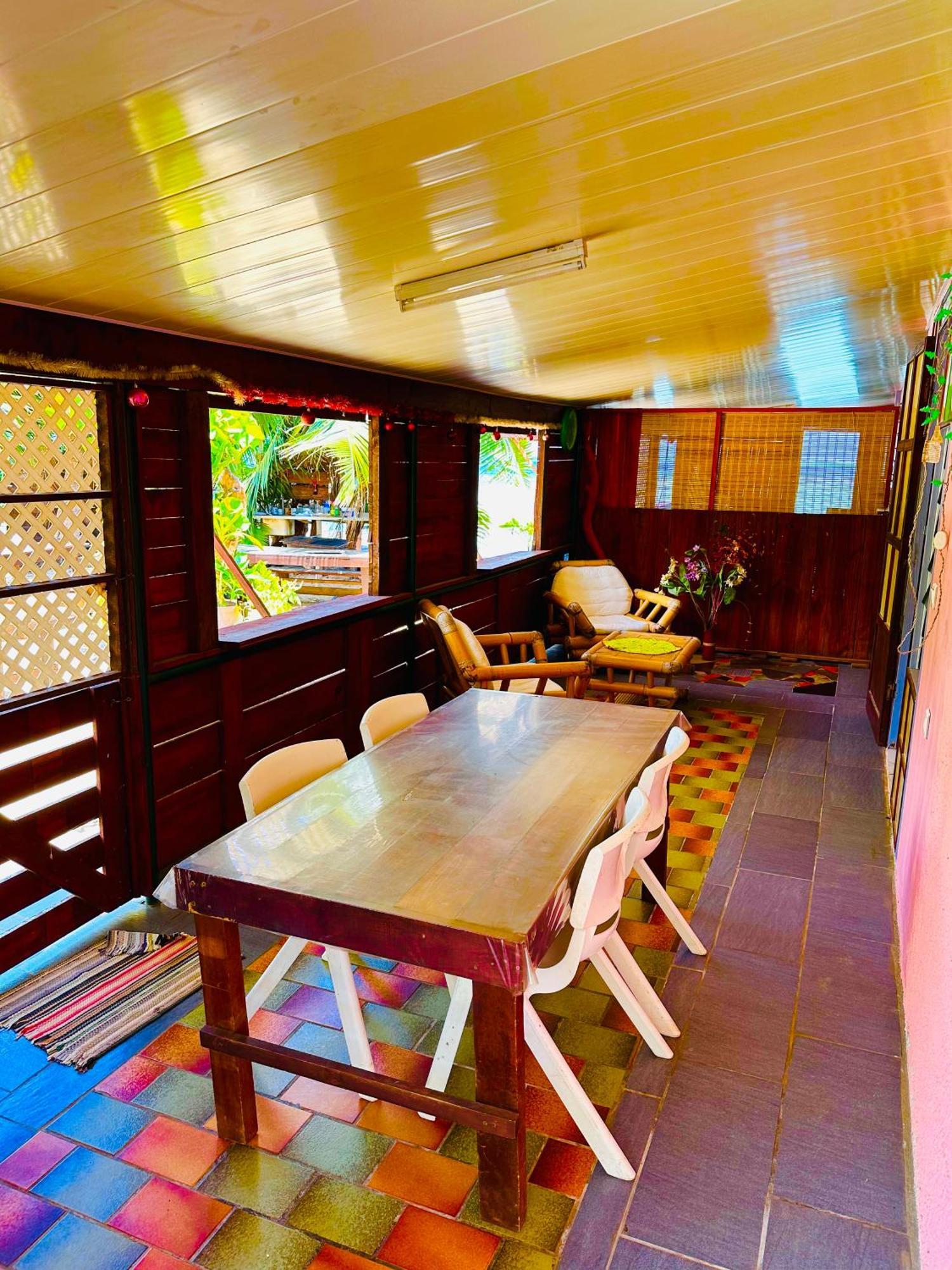 Teraupoo Lodge Maison Afareaitu Eksteriør billede
